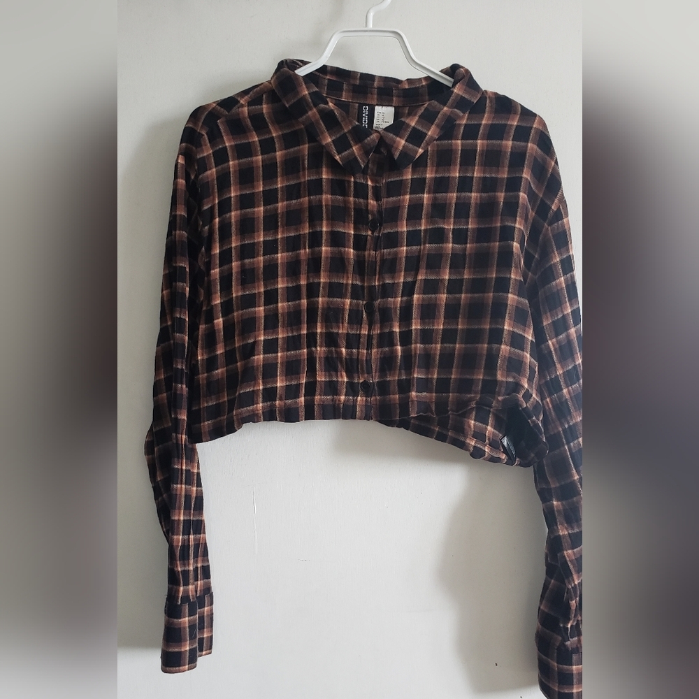 H&M Black and Brown Plaid Cropped Shirt